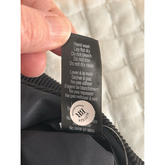 Beach Riot Black Ribbed Tank Moderate Coverage NWOT Small - Picture 8 of 10